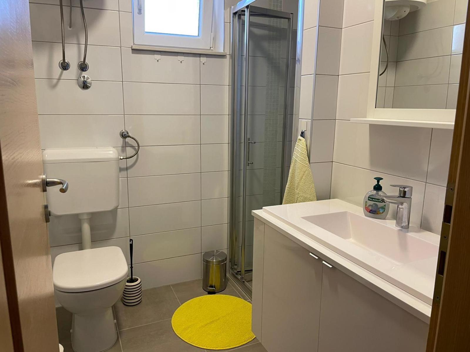 Family Apartment B&B Biograd Na Moru Ngoại thất bức ảnh