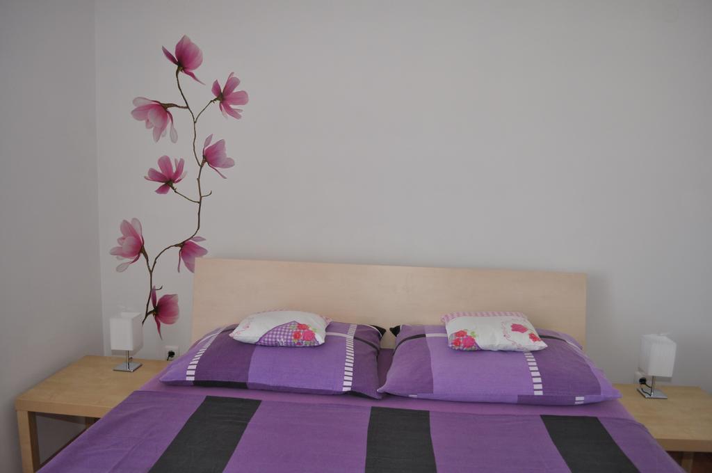 Family Apartment B&B Biograd Na Moru Ngoại thất bức ảnh